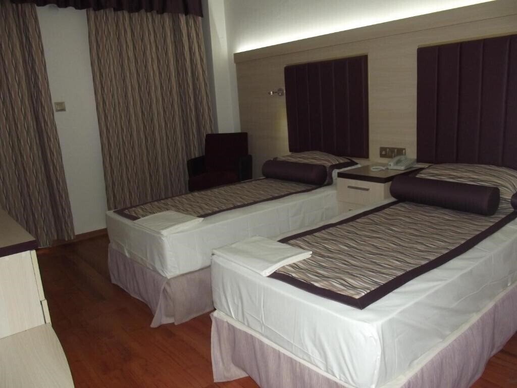 Вид Bronze Hotel 3*