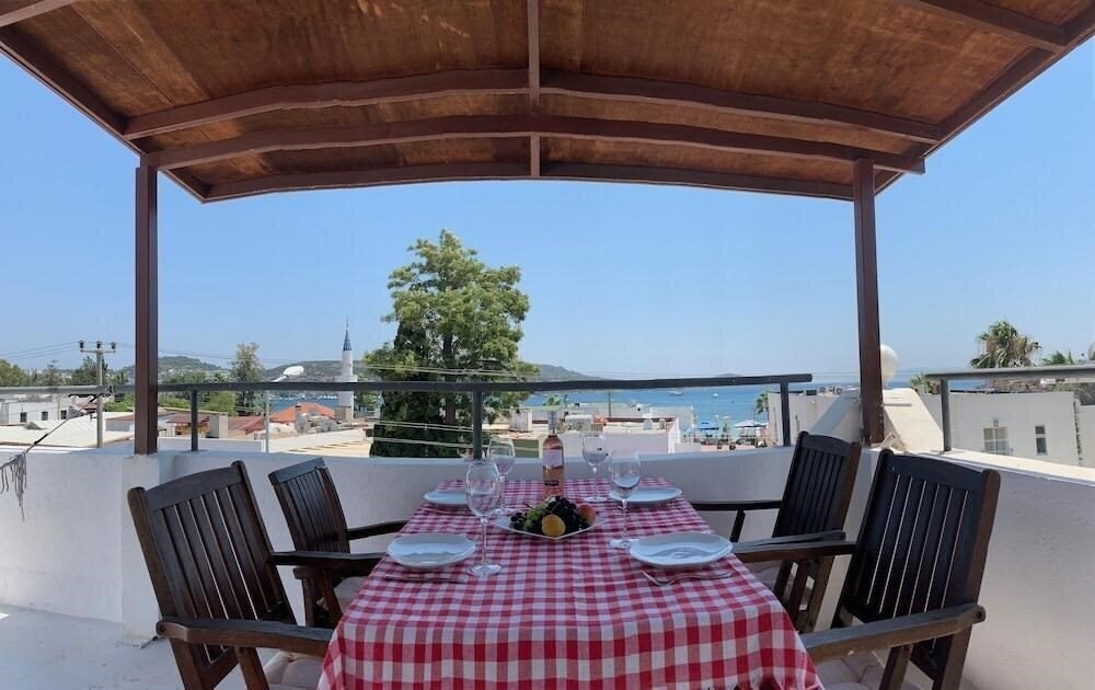 Вид Cavus Hotel & Apart (ex. Bitez Otel) 2*