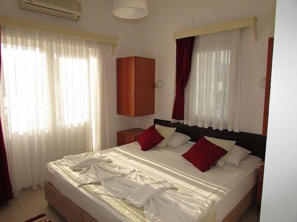 Территория Cavus Hotel & Apart (ex. Bitez Otel) 2*