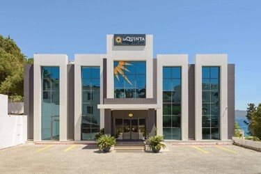 Отель Sun Point Hotel Family 3*