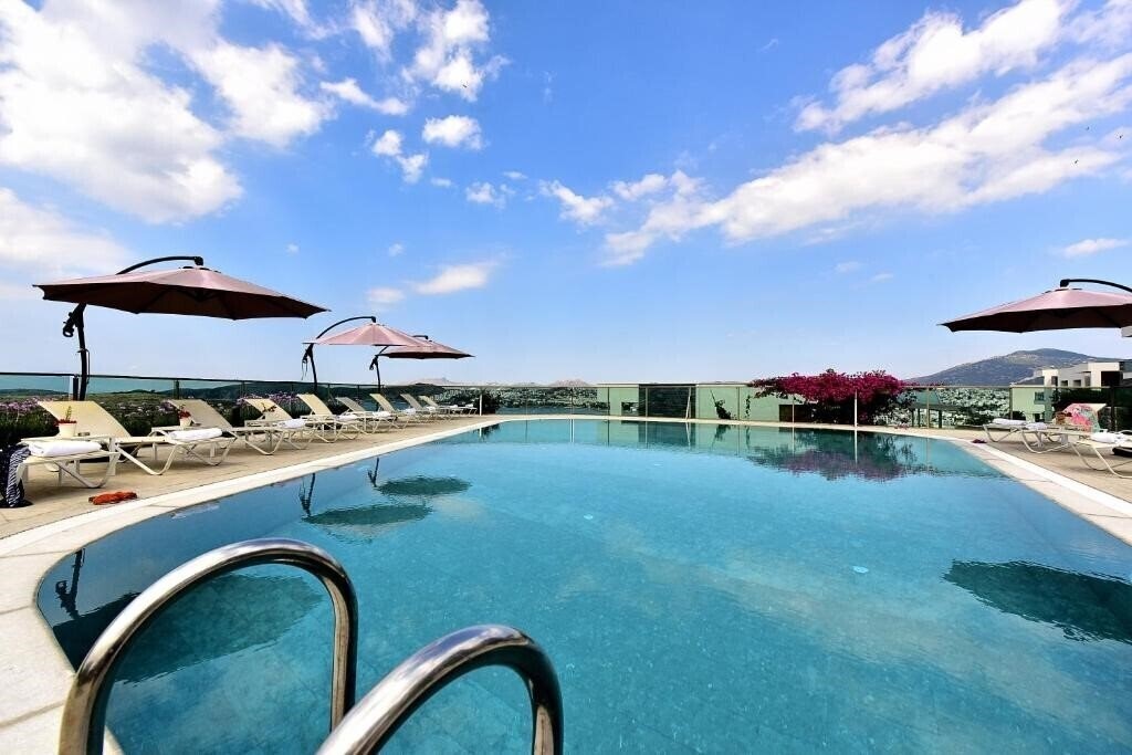 Територія Degirmenburnu Residence 3*