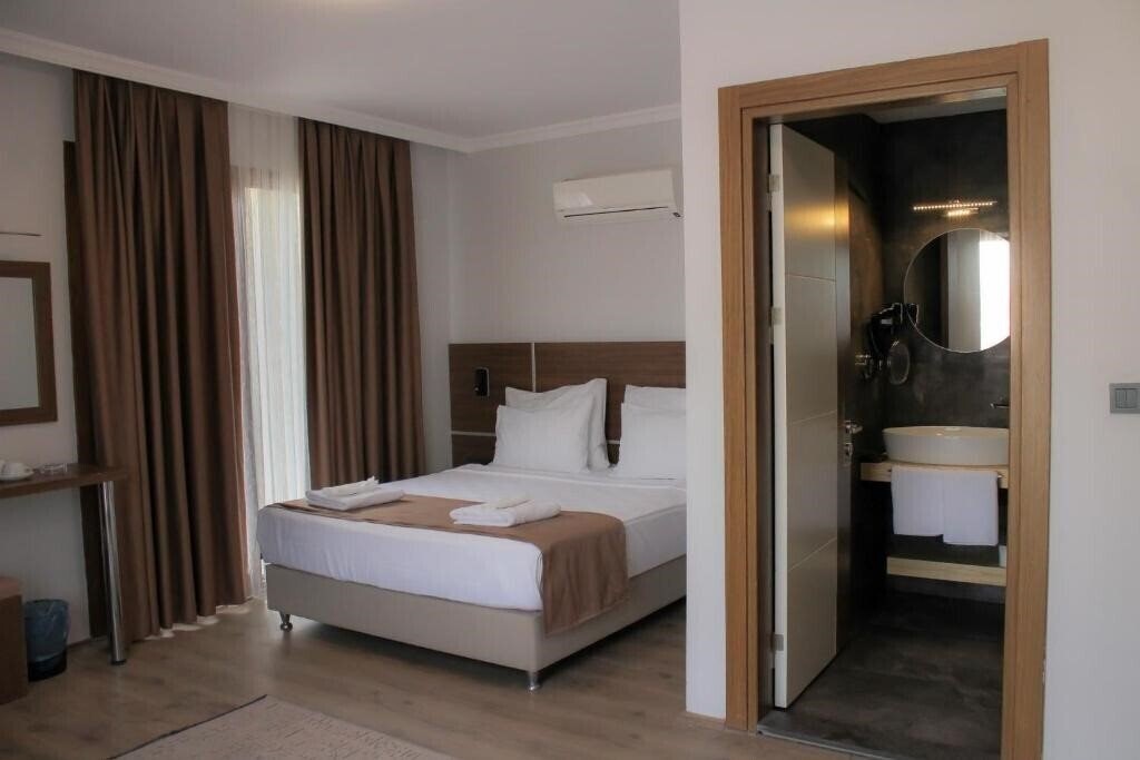 Вид Gulluk Life Hotel 3*
