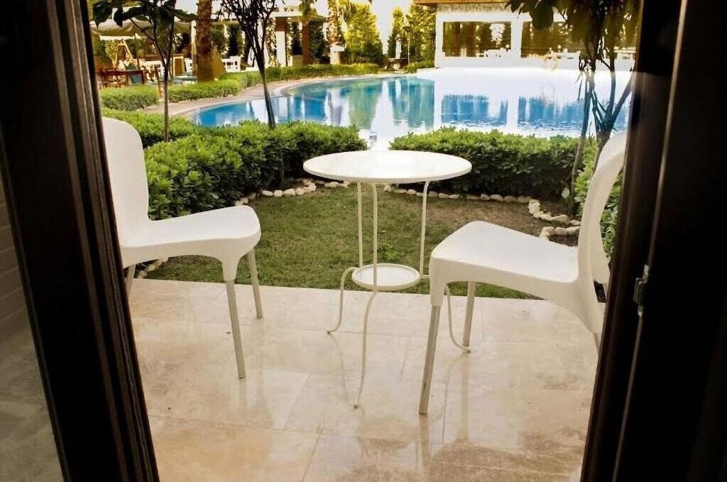 Панорама Liona Hotel 3*