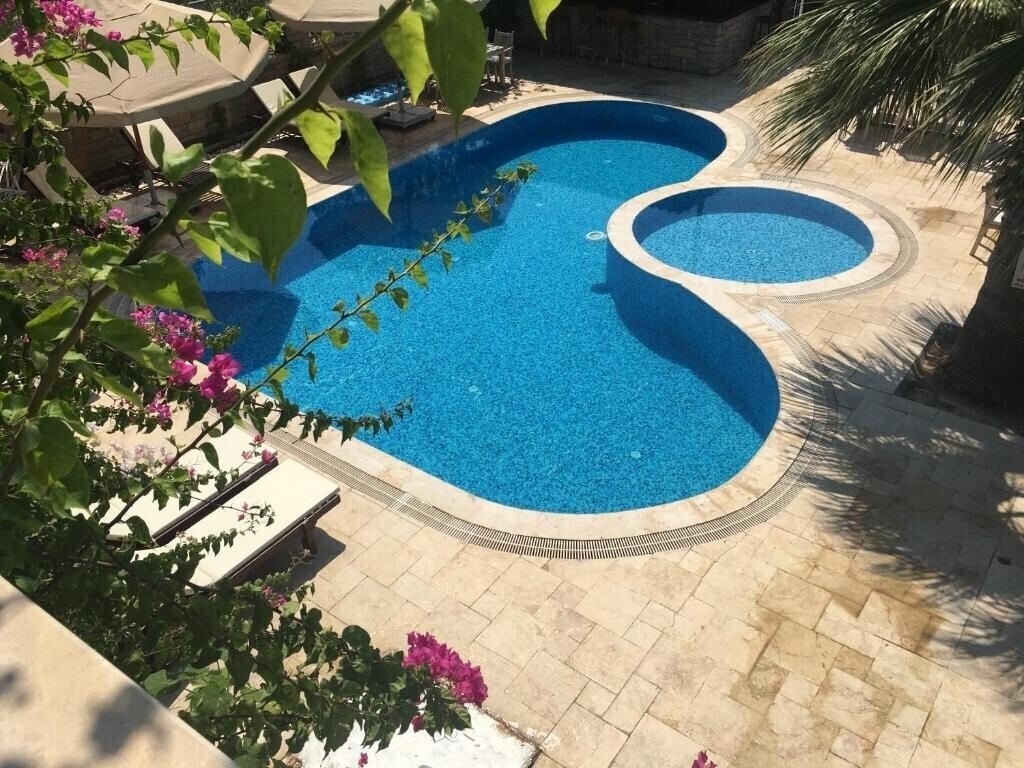 Картинка Villanaz Apart Hotel 3*