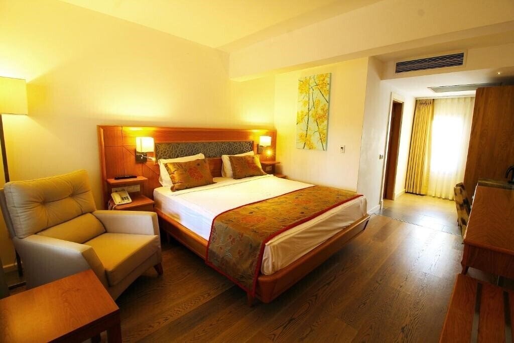 Панорама The Losh 4*