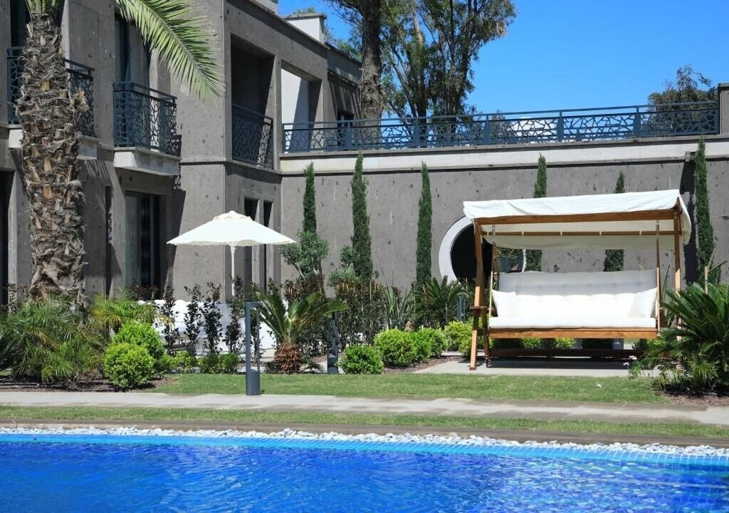 Панорама Sandora Boutiuqe Hotel (ex. Sandima Boutique Hotel) 4*