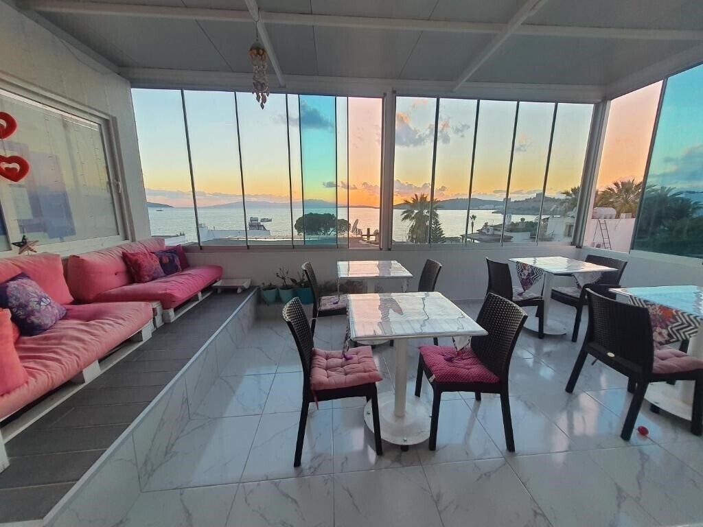 Зображення R House Hotel 2*