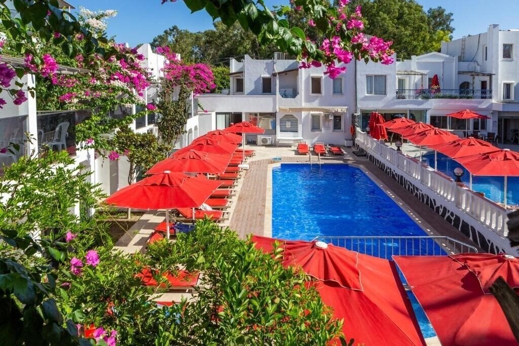 Готель The Hello Hotel 3*