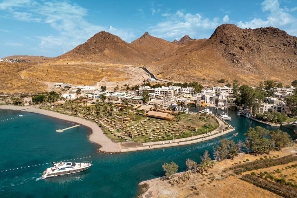 Территория Radisson Collection 5*