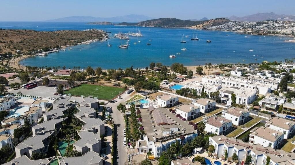 Отель Smart Stay Beach Bodrum 4*