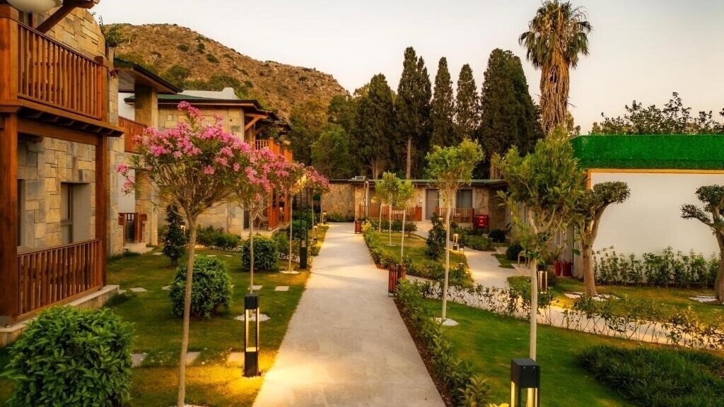 Апартаменти Suum Bodrum  Boutique 5*