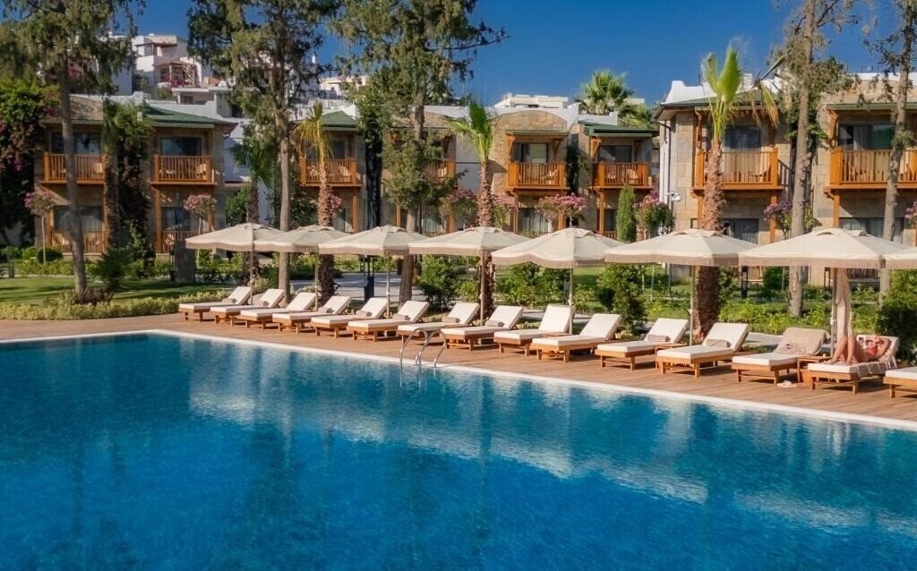 Готель Suum Bodrum  Boutique 5*