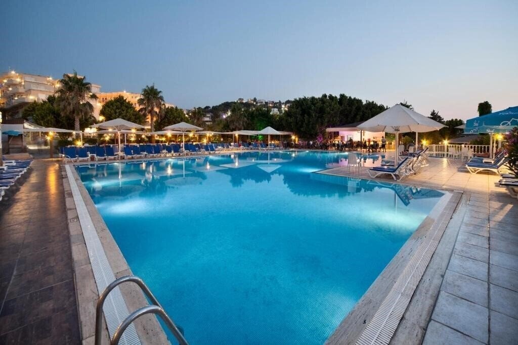 Апартаменти Golden Age Bodrum Hotel (ex. Golden Age Bodrum Yalikavak Hotel, Golden Age) 4*