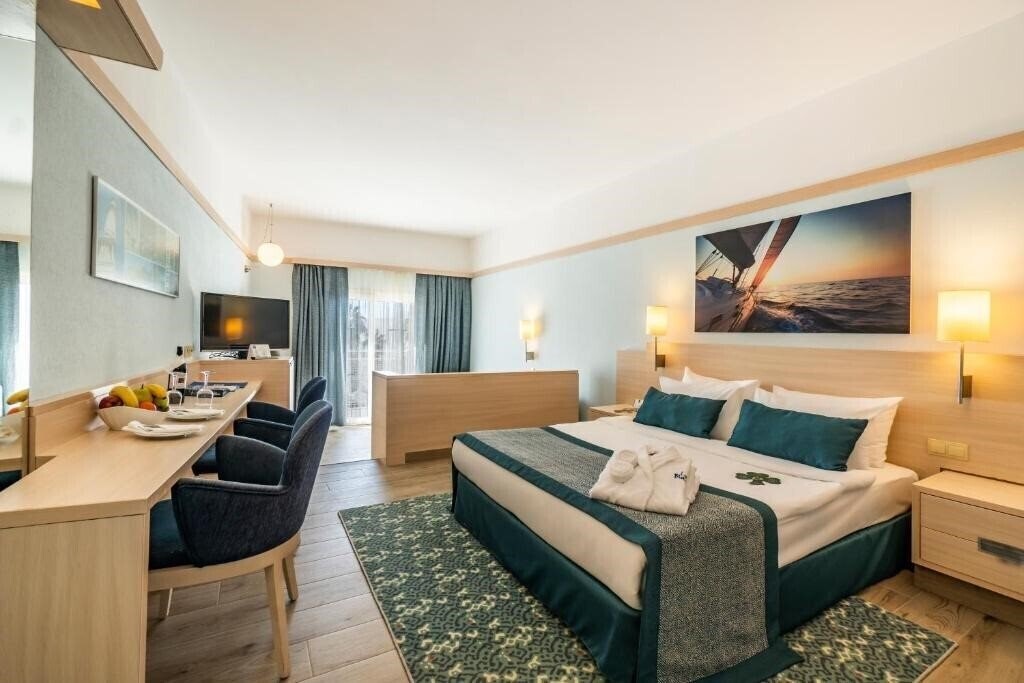 Территория La Blanche Resort & SPA 5*