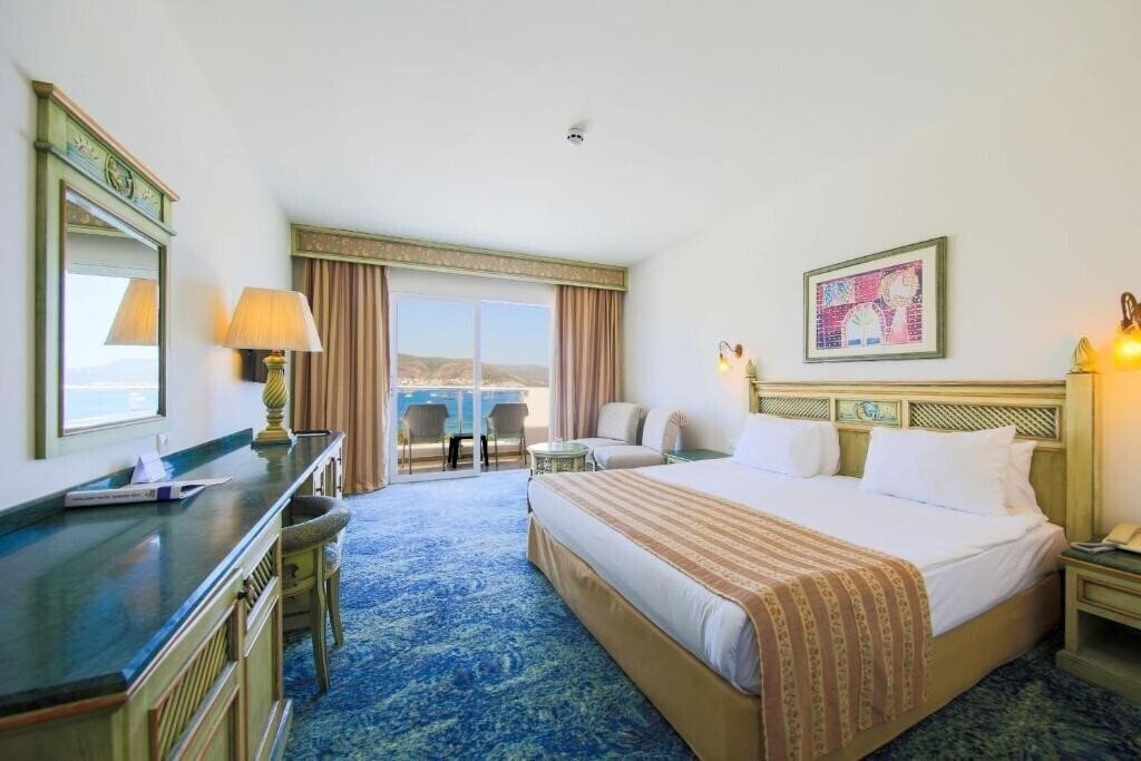 Панорама Salmakis Beach Resort And SPA 5*