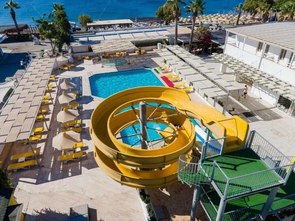 Территория Petunya Beach Resort 4*