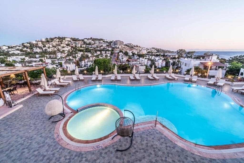 Апартаменти CACTUS CHARME HOTEL (ex. Cactus Charm Hotel) 3*