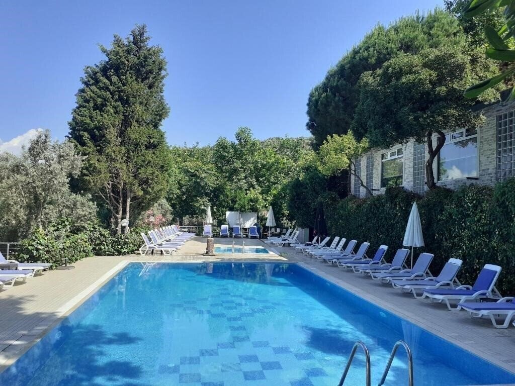 Готель Atamer Doga Resort 3*