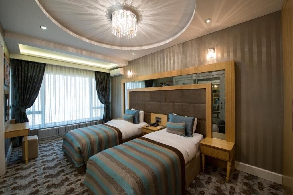 Апартаменти Buyukyildiz Hotel 4*