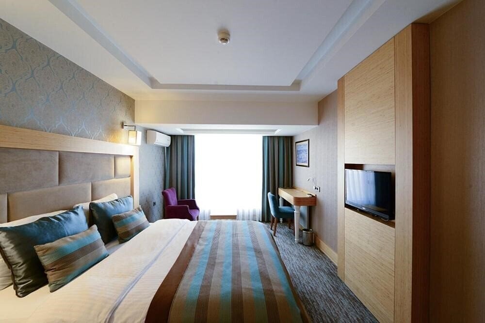 Панорама Buyukyildiz Hotel 4*