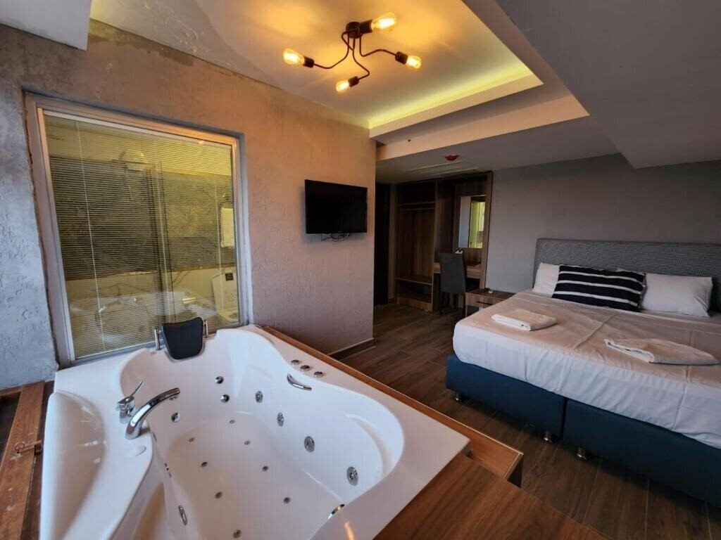 Фото Martin City Hotel (ex. Gold 1) 3*