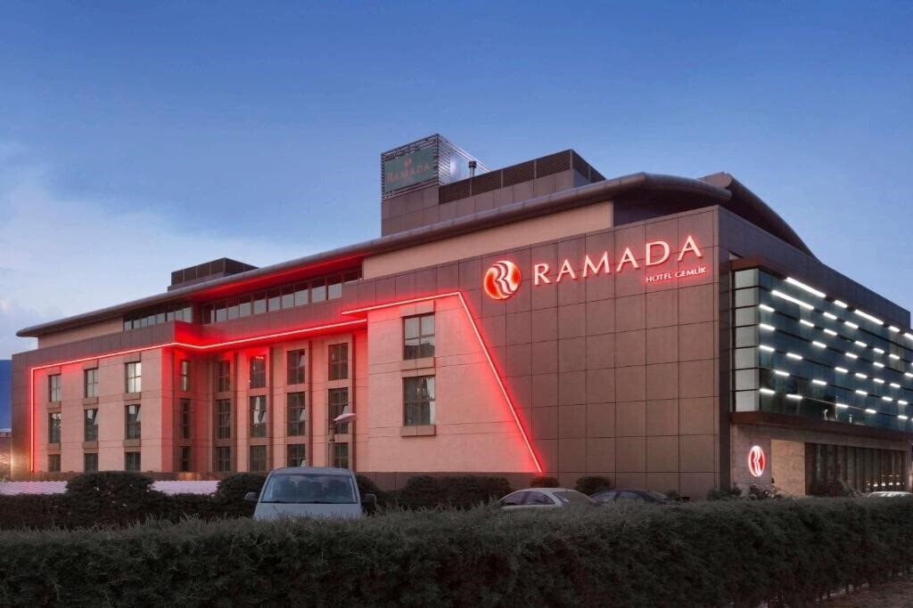 Готель Ramada Hotel Gemlik 4*