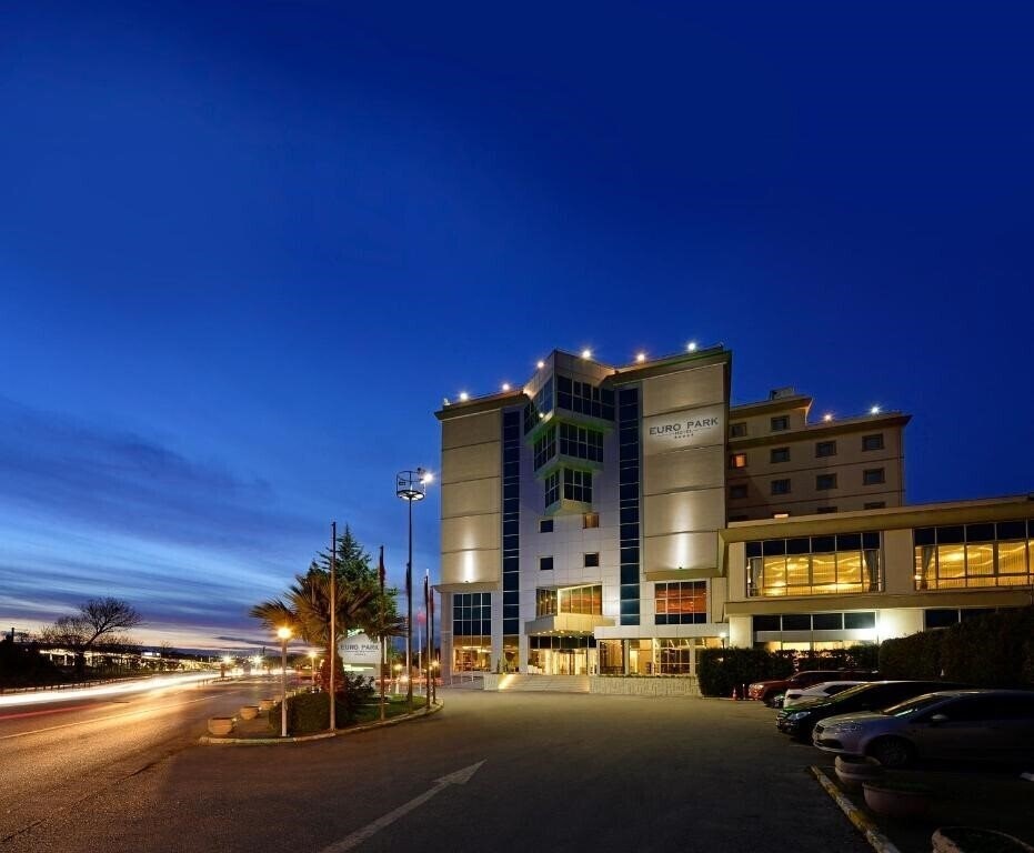 Готель Euro Park Hotel Bursa (ex. Holiday Inn Bursa) 5*