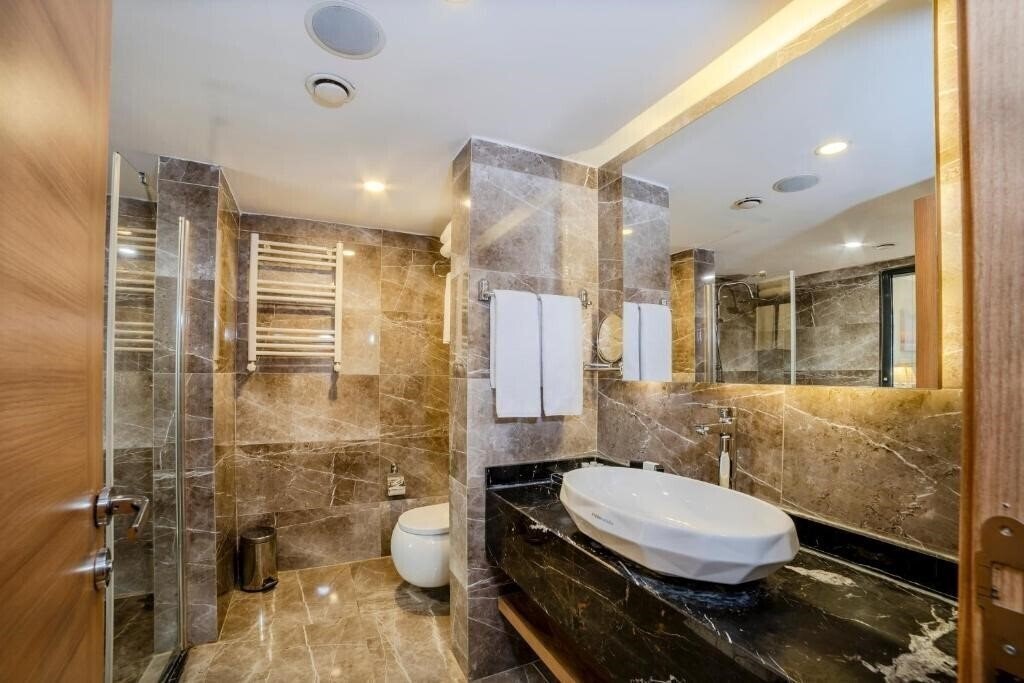 Вид Royal Termal Hotel 4*