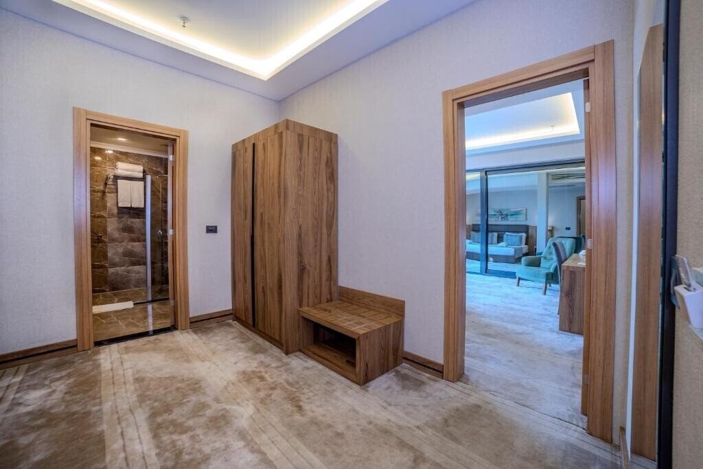 Панорама Royal Termal Hotel 4*