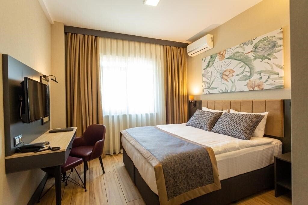 Фото Levor Hotel 4*
