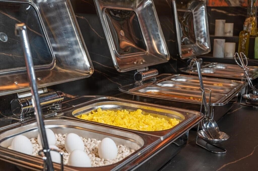 Апартаменти Levor Hotel 4*