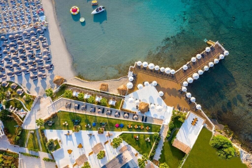 Фотография Alkoclar Alacati Hotel Cesme 4*
