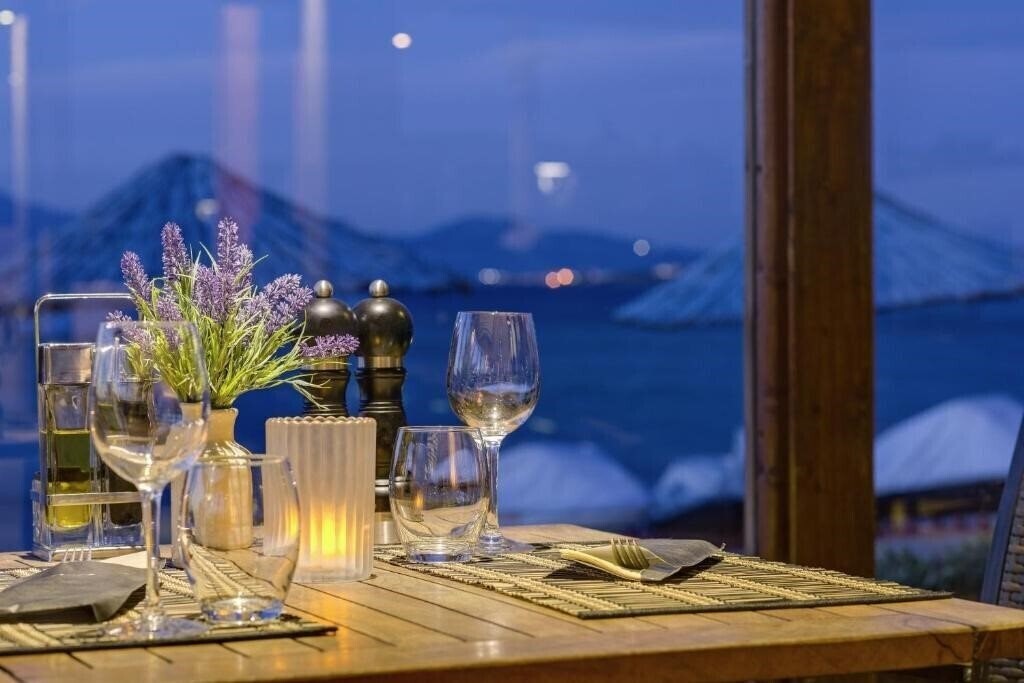 Апартаменты Radisson Blu Resort & SPA Cesme (ex. Radisson Blu Hotel) 5*