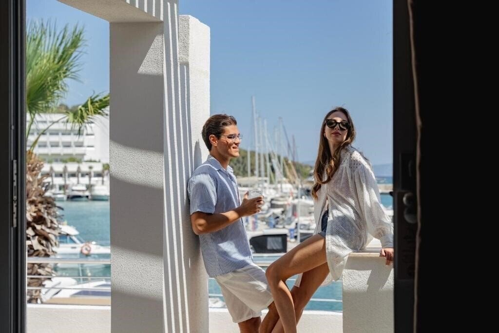 Территория Cesme Altin Yunus Resort & Thermal Hotel 5*