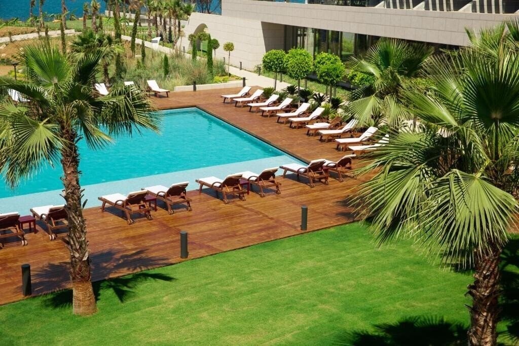 Вид On Live Deluxe Hotel (ex. Onlive) 5*