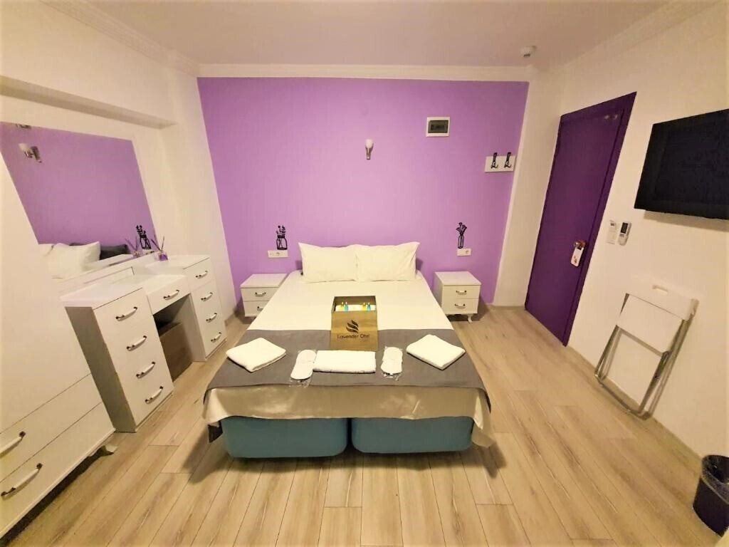 Готель Lavender Otel 3*