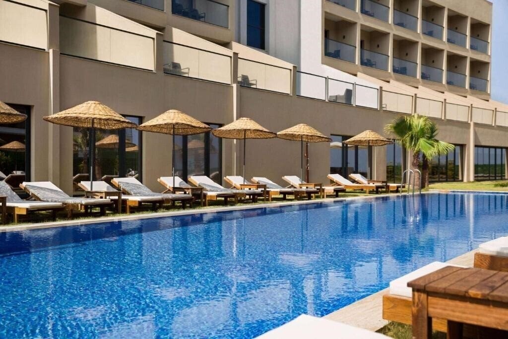 Панорама Ramada by Wyndham Cesme 3*