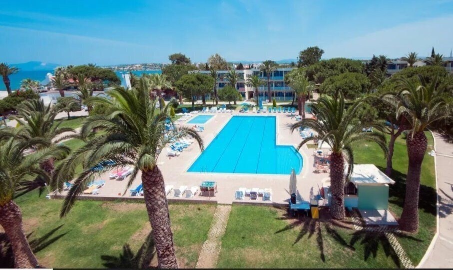 Отель A 11 Hotel Cesme 4*