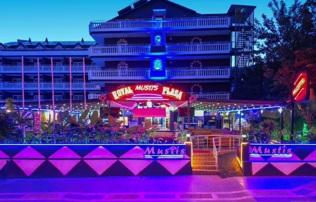 Фотография Mustis Royal Plaza 3*