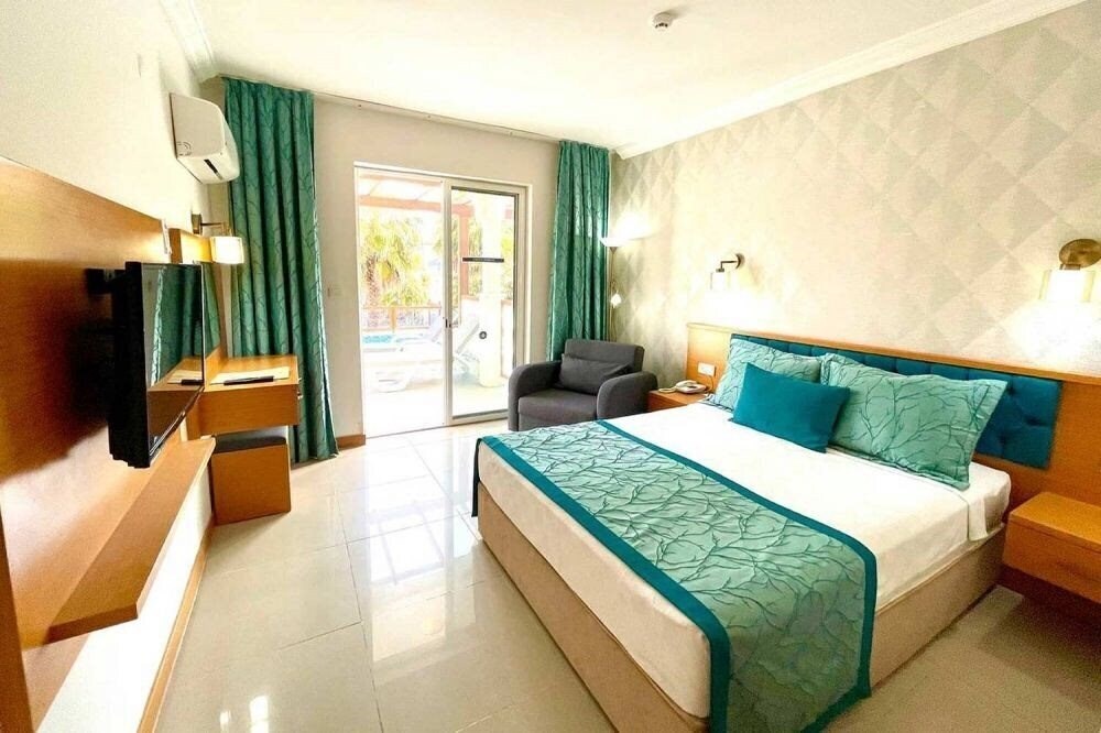 Апартаменти Green Forest Holiday Village 5*