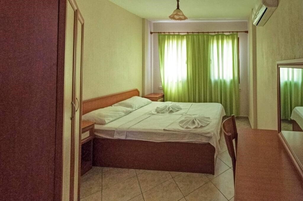 Панорама Minta 2*