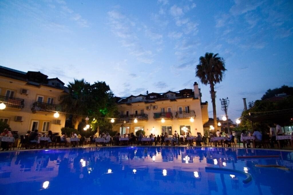 Территория Metin Hotel (ex. Hotel Metin, Metin Hotel Turkey) 2*