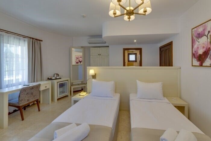 Территория Orcey Hotel 4*