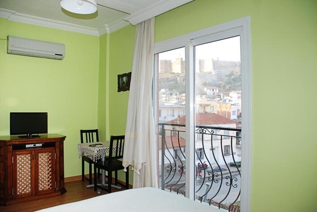 Вид Nazar Hotel 3*