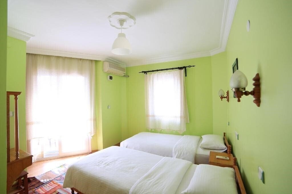 Апартаменти Nazar Hotel 3*