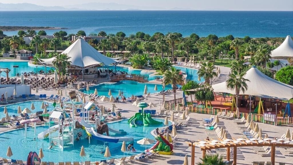 Територія Aquasis De Luxe Resort & Spa 5*