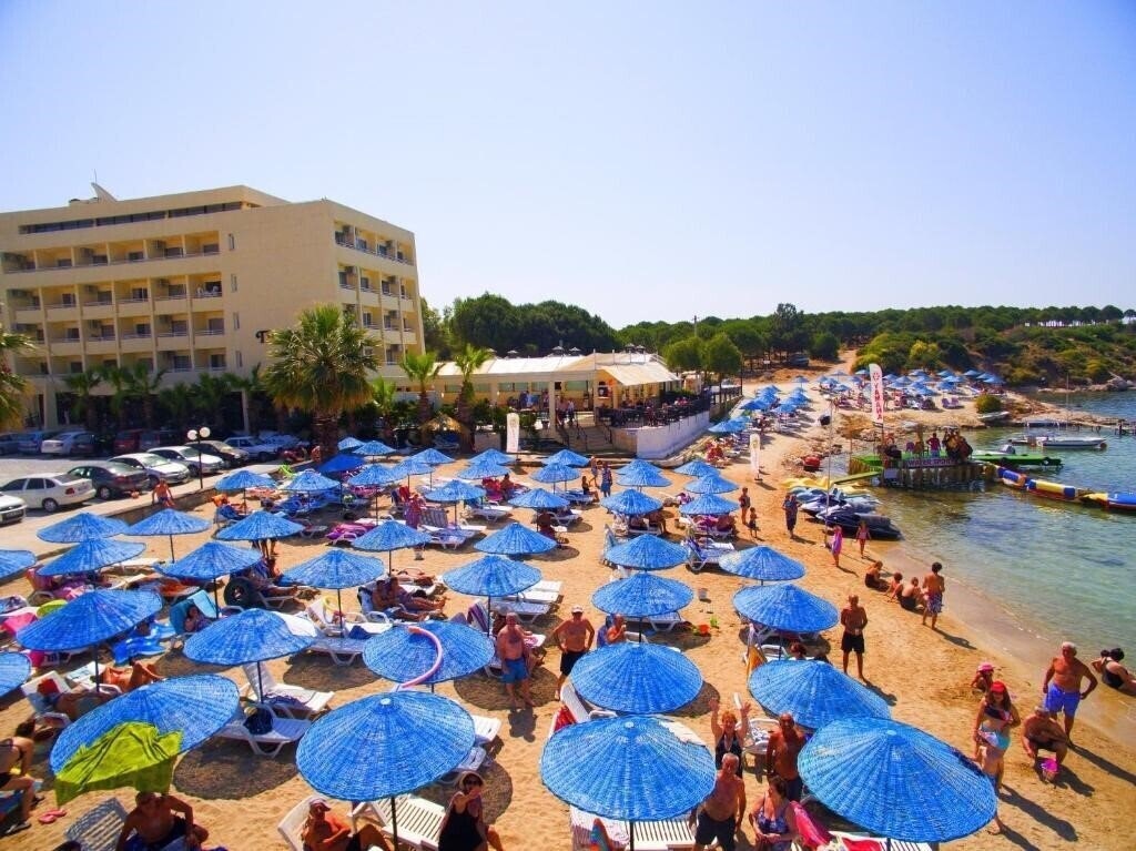 Вид Tuntas Beach Hotel (ex. Tuntas Suites) 3*
