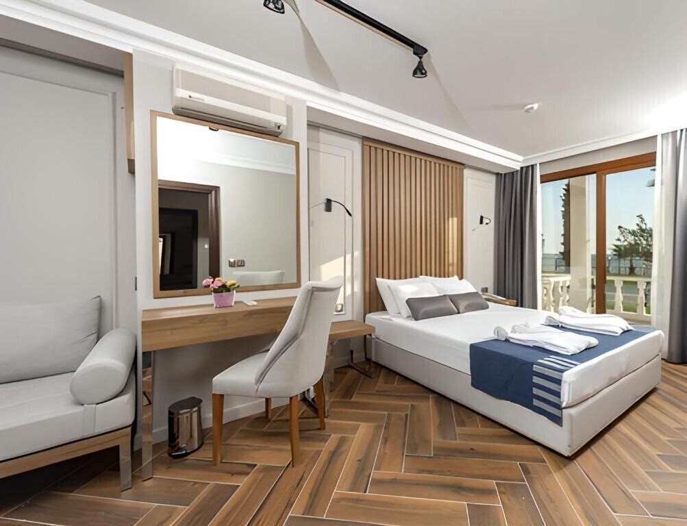 Картинка Lucas Didim Resort (ex. Club Tarhan Serenity, Club Tarhan Beach, Tarhan, Majesty Club Tarhan Beach) 5*