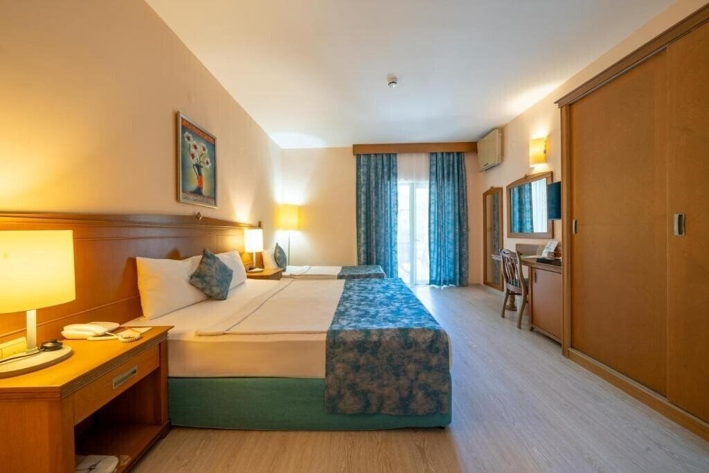 Вид Anadolu Hotels Didim Club 5*