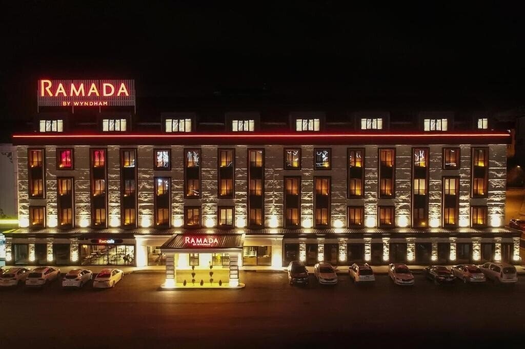 Отель Ramada by Wyndham Erzurum 4*